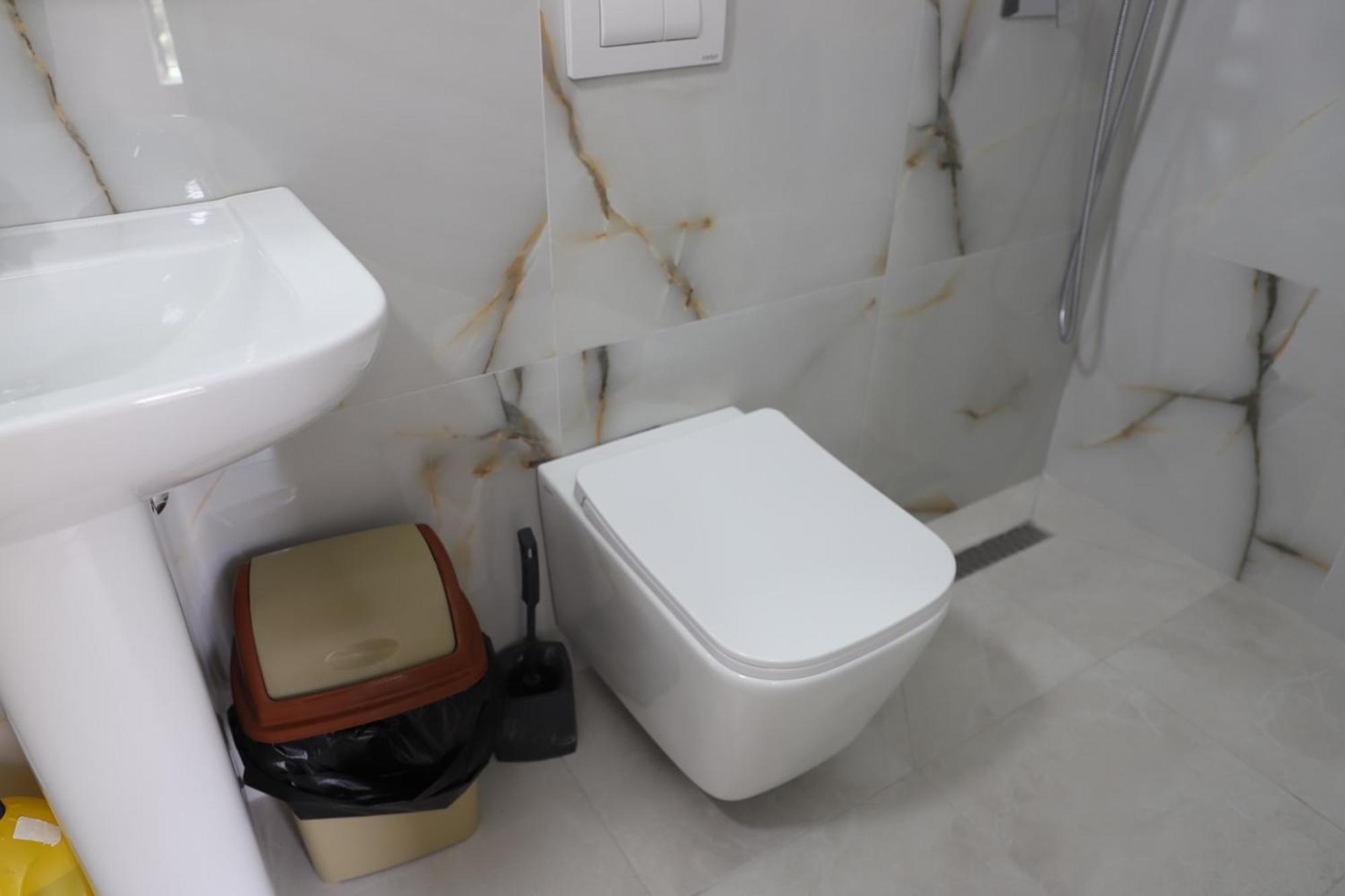 Guesthouse N&B Берат Екстериор снимка